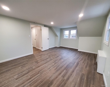 273 South 16th St - Photo Thumbnail 7