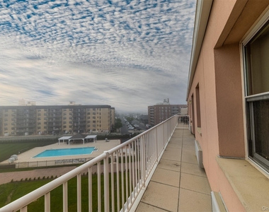 2 Richmond Road - Photo Thumbnail 12