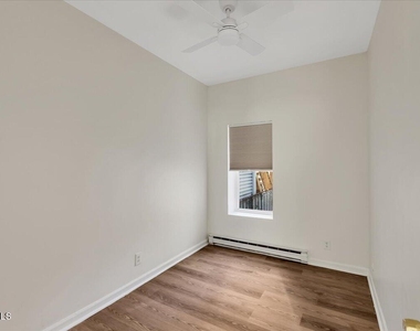 149 Jay Street - Photo Thumbnail 11