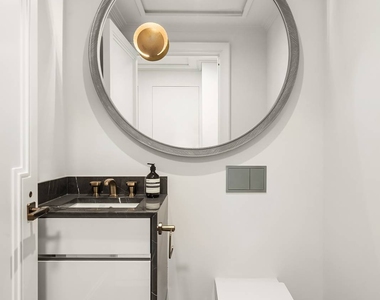 303 Park Avenue - Photo Thumbnail 4