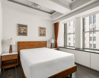 303 Park Avenue - Photo Thumbnail 5