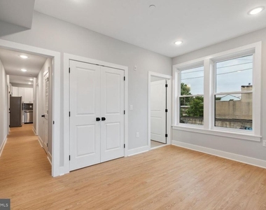 2454 N 2nd Street - Photo Thumbnail 7