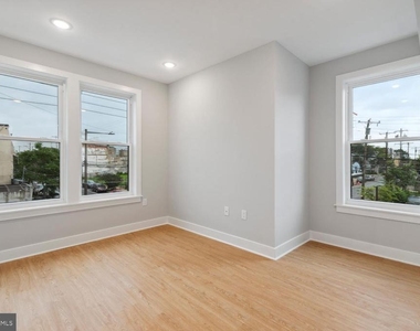 2454 N 2nd Street - Photo Thumbnail 5
