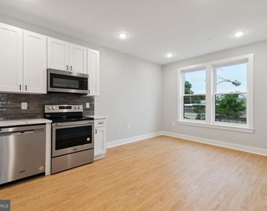 2454 N 2nd Street - Photo Thumbnail 4
