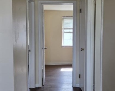 200 Prince Frederick Street - Photo Thumbnail 3