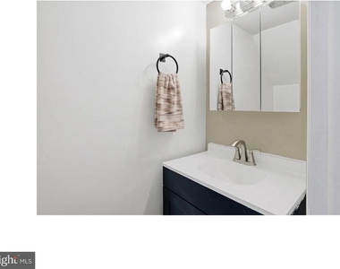 28 Melwood Court - Photo Thumbnail 16