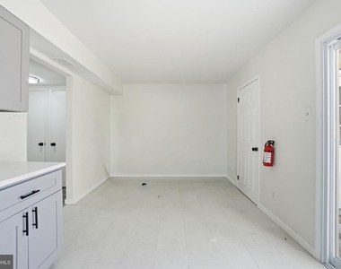 28 Melwood Court - Photo Thumbnail 1