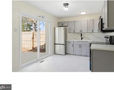 28 Melwood Court - Photo Thumbnail 14
