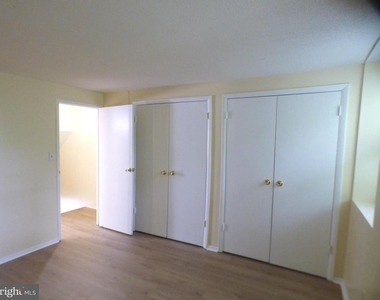 1769 Village Green Drive - Photo Thumbnail 13