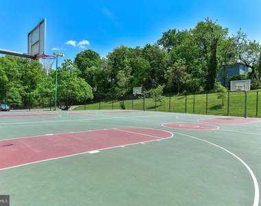 1228 Brentwood Road Ne - Photo Thumbnail 20