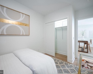 1228 Brentwood Road Ne - Photo Thumbnail 11