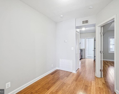 1222 Meigs Place Ne - Photo Thumbnail 5