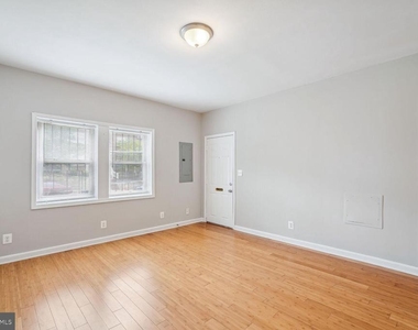 1222 Meigs Place Ne - Photo Thumbnail 1