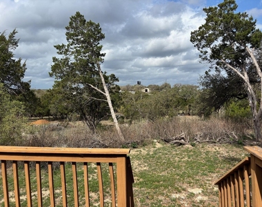 15401 Lariat Trl - Photo Thumbnail 14
