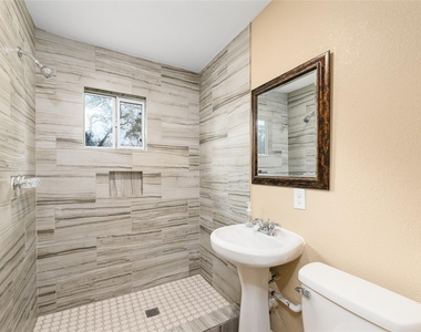 3938 Daphne Street - Photo Thumbnail 5