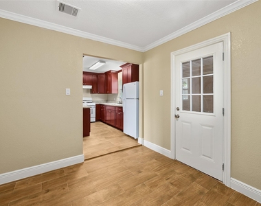 3938 Daphne Street - Photo Thumbnail 11