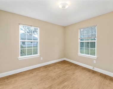 3938 Daphne Street - Photo Thumbnail 9