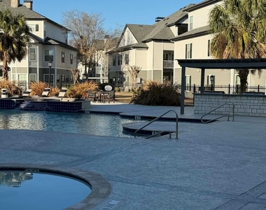 15000 W Airport Boulevard - Photo Thumbnail 18
