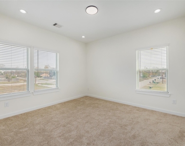 6417 Eastland Street - Photo Thumbnail 11
