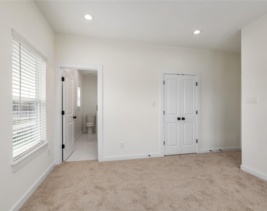 6417 Eastland Street - Photo Thumbnail 12