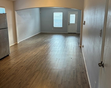 18803 Prairie Larkspur Drive - Photo Thumbnail 7
