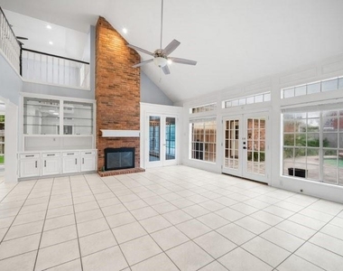 3622 Springhill Lane - Photo Thumbnail 3