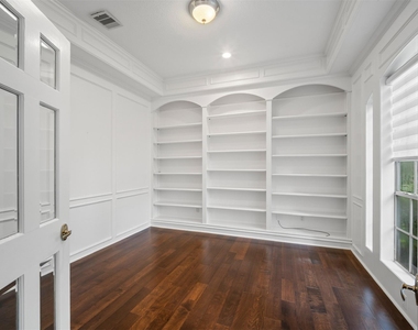 3622 Springhill Lane - Photo Thumbnail 12