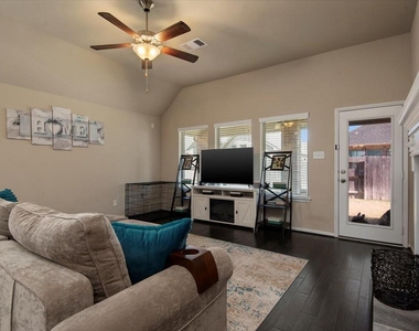 2127 Blossomcrown Drive - Photo Thumbnail 11