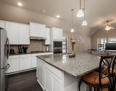 2127 Blossomcrown Drive - Photo Thumbnail 16