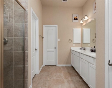 2127 Blossomcrown Drive - Photo Thumbnail 9