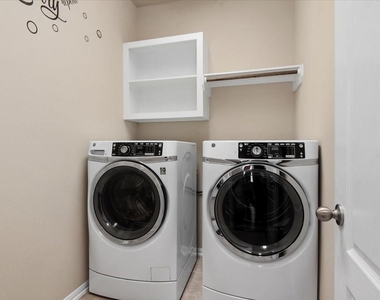 2127 Blossomcrown Drive - Photo Thumbnail 21
