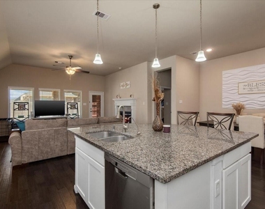 2127 Blossomcrown Drive - Photo Thumbnail 17