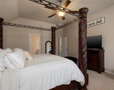 2127 Blossomcrown Drive - Photo Thumbnail 8