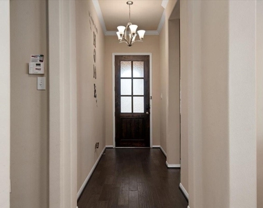 2127 Blossomcrown Drive - Photo Thumbnail 4