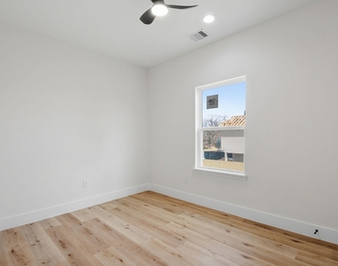3320 Francis Street - Photo Thumbnail 21