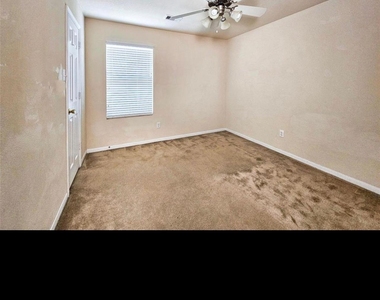 29433 Forest Floor Lane - Photo Thumbnail 6