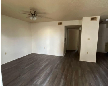 1700 N Grand Prix Drive - Photo Thumbnail 4