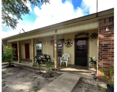 1700 N Grand Prix Drive - Photo Thumbnail 3