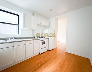 238 East 7th Street - Photo Thumbnail 4