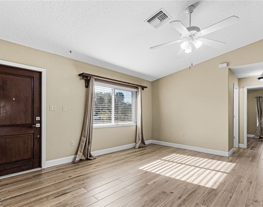 985 Quail Run - Photo Thumbnail 6