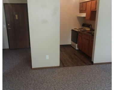 858 Se 8th Street - Photo Thumbnail 6