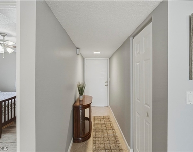 1010 Manatee Road - Photo Thumbnail 22