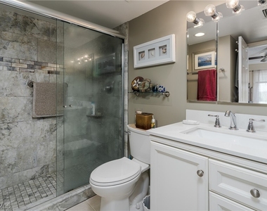 1010 Manatee Road - Photo Thumbnail 5