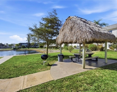 1010 Manatee Road - Photo Thumbnail 16