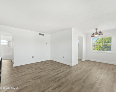 411 Madison Avenue - Photo Thumbnail 4