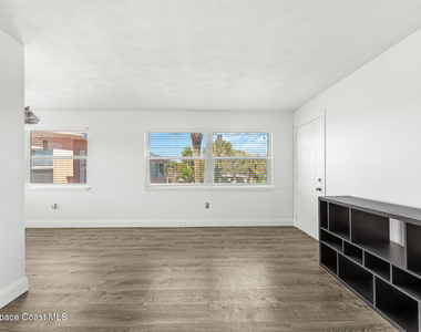 411 Madison Avenue - Photo Thumbnail 6