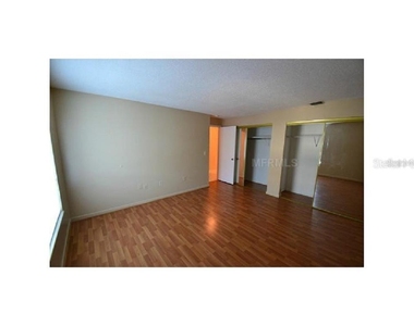 720 100th Avenue N - Photo Thumbnail 6