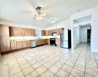 1121 Dr Martin Luther King Jr Street S - Photo Thumbnail 1