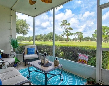 7461 W Country Club Drive N - Photo Thumbnail 8