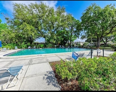 7461 W Country Club Drive N - Photo Thumbnail 20